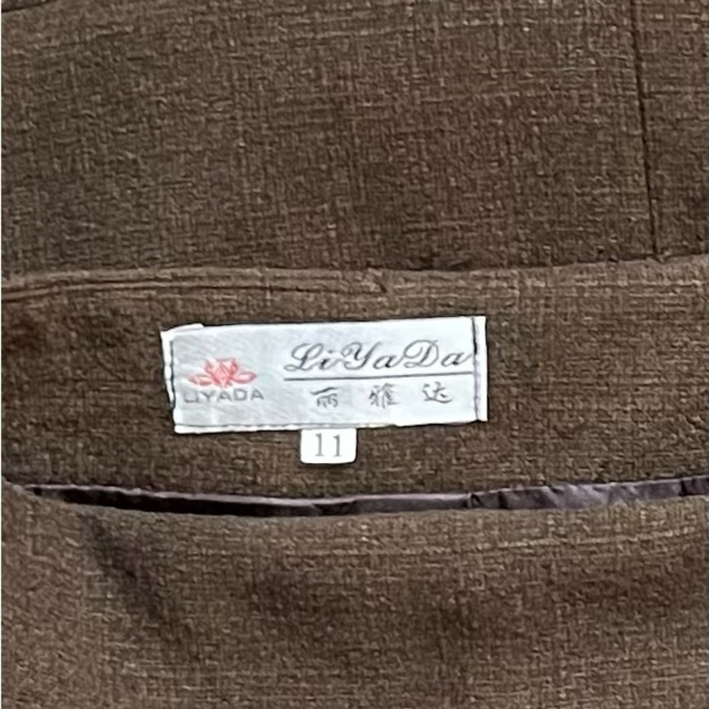 LIYADA, SOPHISTICATED AND FEMININE BROWN PENCIL SKIRT. SIZE 11 - Picture 6 of 6